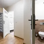 Kremer Cracow * קרקוב